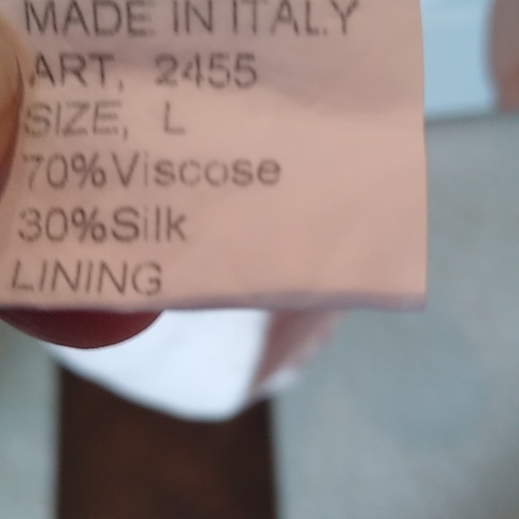 Beautiful pink silk blouse with lace and rouching. - Picture 4 of 4